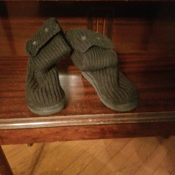 Meet your Posher, Theodora - Picture 2 of 3